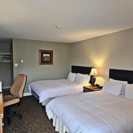 Fundy Line Motel Miramichi Exterior foto
